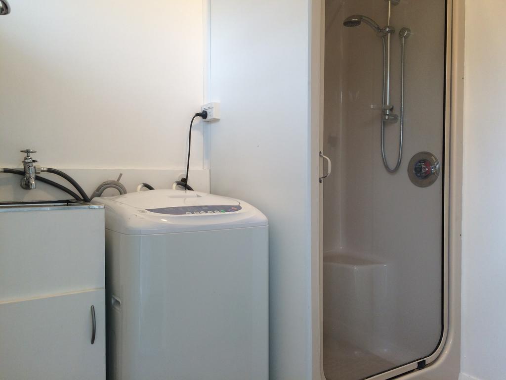 Close To Picton Town Room photo